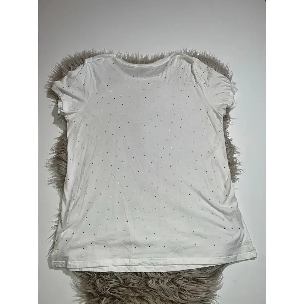 Torrid women’s white tee - Picture 2 of 12